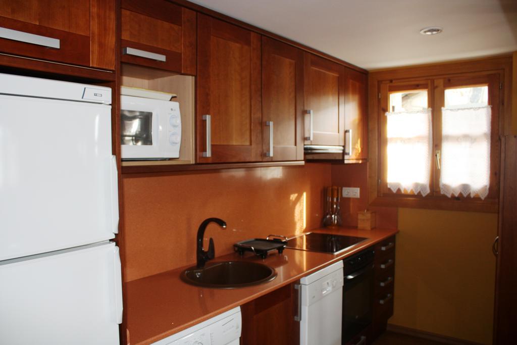 Apartamentos El Rincon De Benas Benasque Room photo