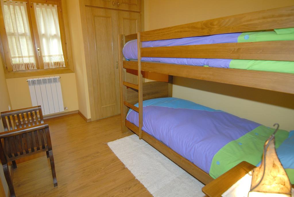 Apartamentos El Rincon De Benas Benasque Room photo