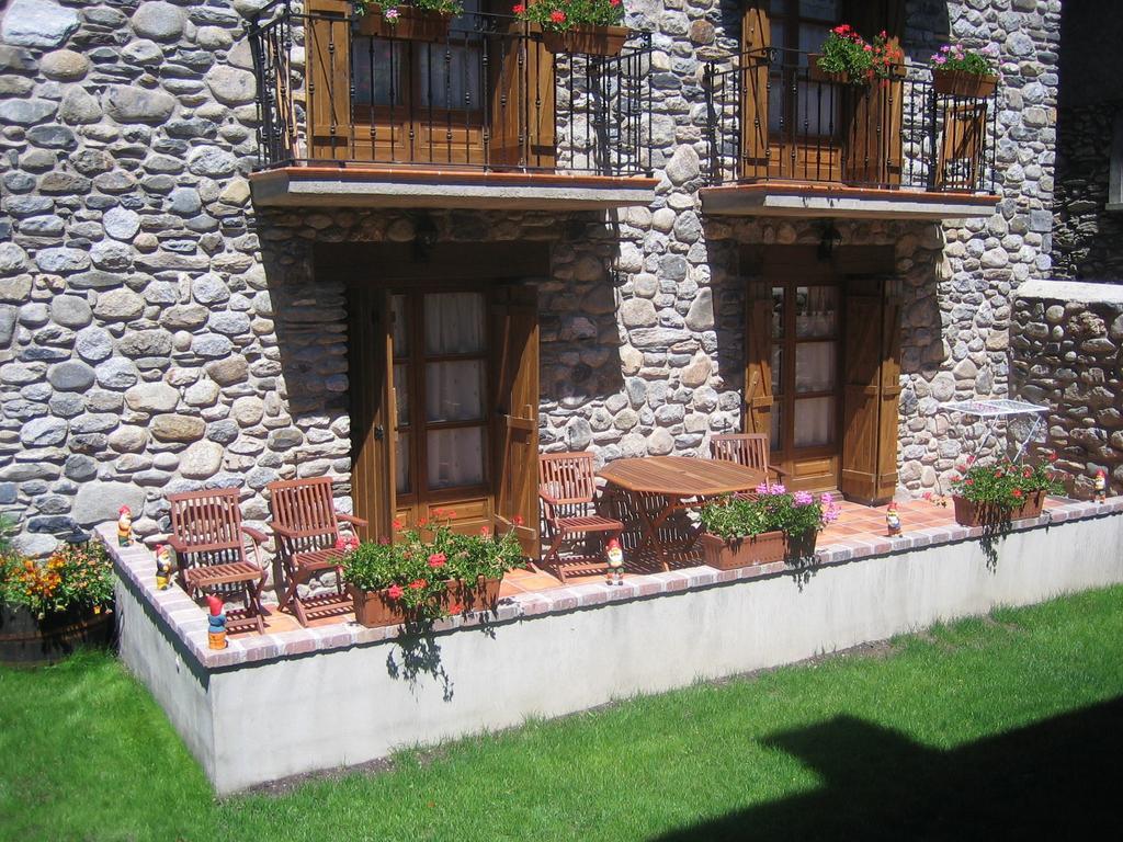 Apartamentos El Rincon De Benas Benasque Exterior photo